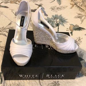 White/Silver Wedges
